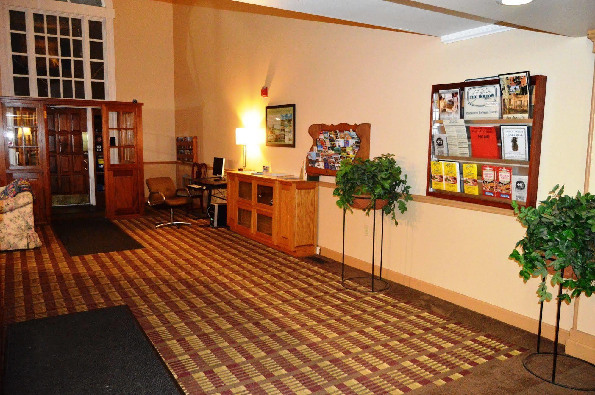 New World Inn Barre Exterior photo