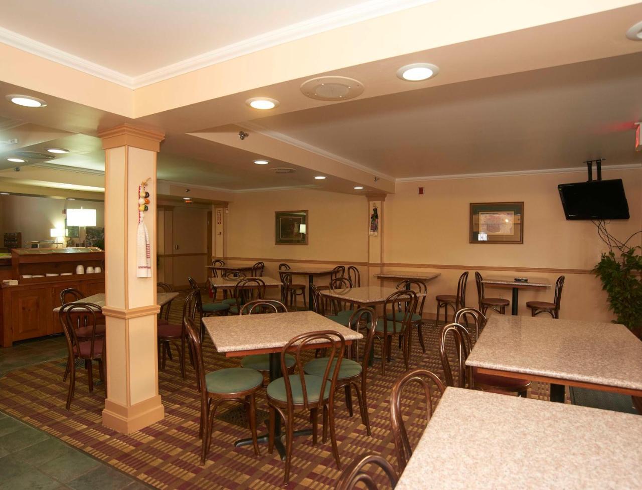 New World Inn Barre Exterior photo