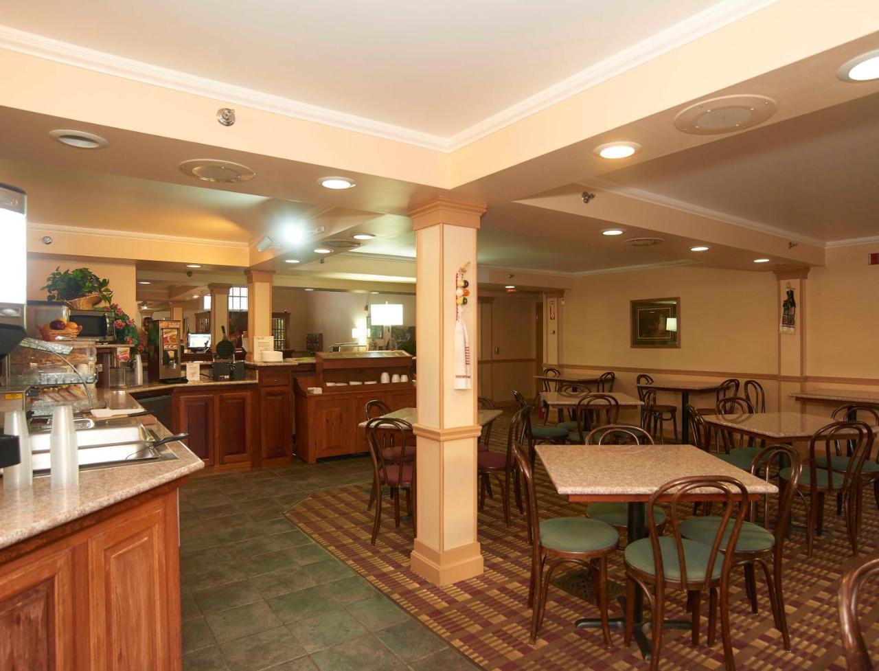 New World Inn Barre Exterior photo